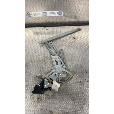Mecanismemoteur leve-glace avg Toyota YARIS 1.4 d-4d (2005-2012)