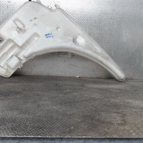 Reservoir lave-glace avant Bmw 1 Coupé 120 d (2007-2013)