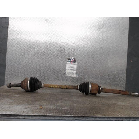 Transmission avant droite Renault TRAFIC II Camionnette 2.0 dci 90 (2006)