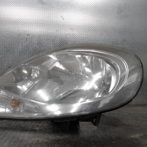 Phare gauche Renault TRAFIC II Camionnette 2.0 dci 90 (2006)