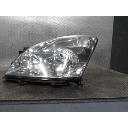 Phare gauche Toyota COROLLA Verso 2.2 d-4d (2005-2009) 5 portes