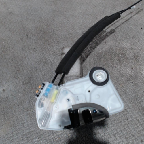 Serrure porte avd Toyota C-HR 1.8 hybrid (2016) 5 portes