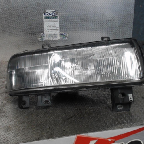 Phare droit Renault MASTER II Camionnette 1.9 dci 80 (2001)