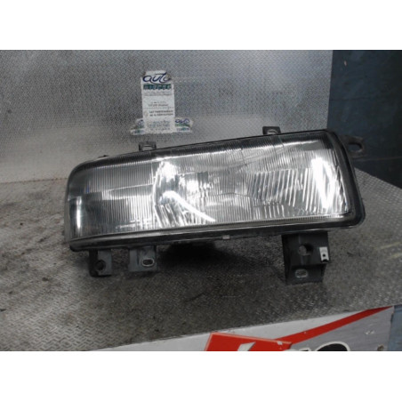 Phare droit Renault MASTER II Camionnette 1.9 dci 80 (2001)