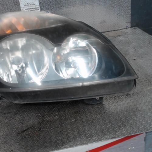Phare droit Renault CLIO II 1.5 dci (2007-2009)