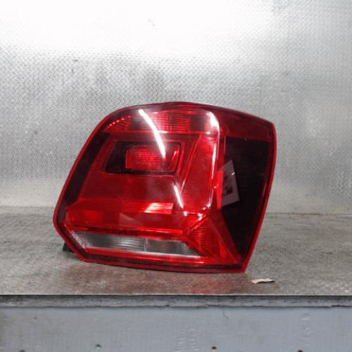 Feu arrière droit Vw POLO V 1.4 tdi (2014)