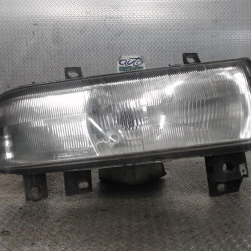 Phare droit Renault MASTER II Camion plate-forme-Châssis 2.2 dci 90 (2000)