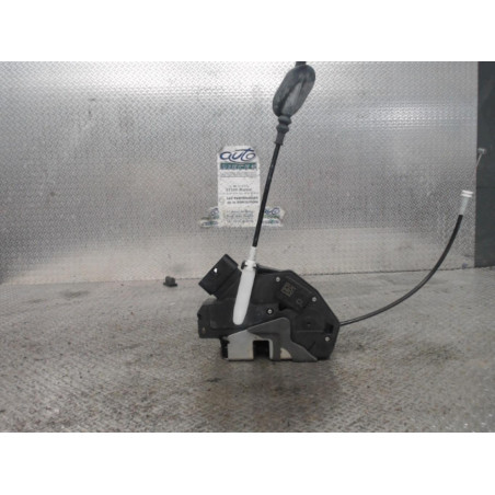 Serrure porte avd Ford FIESTA VI 1.4 tdci (2010-2012) 3 portes