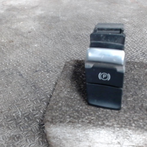 Interrupteur commande de frein a main Audi A5 2.7 tdi (2007-2012)