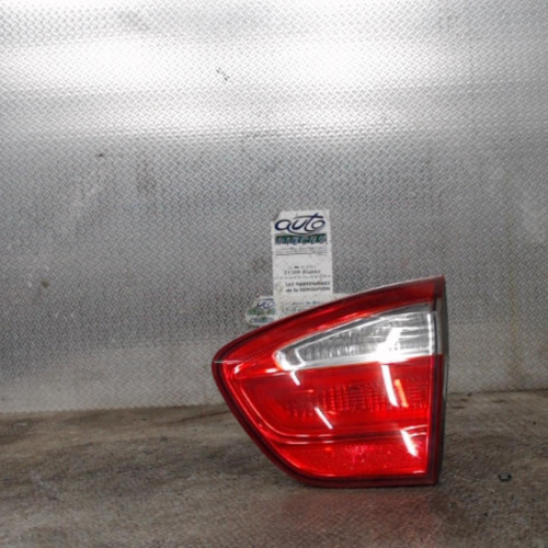 Feu arrière intérieur droit Kia RIO III 1.25 cvvt (2011-2017)