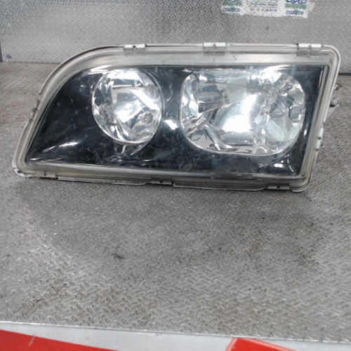 Phare gauche Volvo V40 Break 1.9 di (2000-2004)