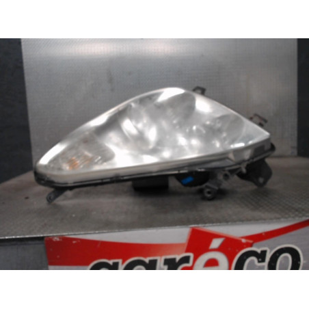 Phare gauche Toyota COROLLA Verso 2.2 d-4d (2005-2009) 5 portes