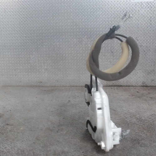 Serrure porte arg Mazda 2 1.5 skyactiv-g (2014)