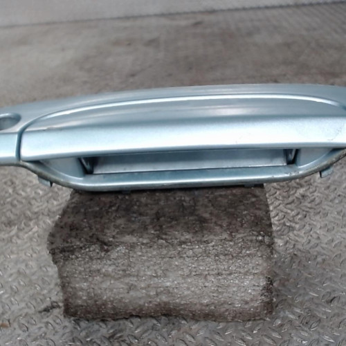 Poignee ext porte avd Hyundai GETZ 1.3 i (2002-2004)