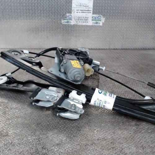 Mecanisme  moteur lève-glace avant droit Chevrolet CRUZE 2.0 cdi (2010)