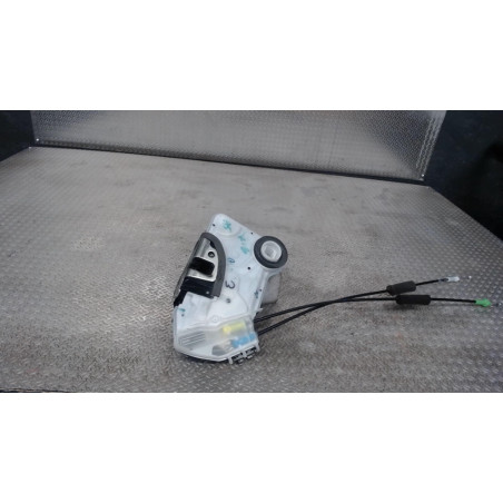 Serrure porte avg Toyota AYGO 1.0 (2014)