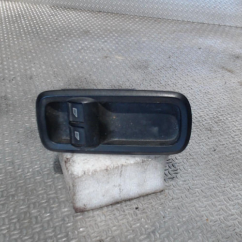 Commande lève-glace porte avant gauche Ford FIESTA VI 1.25 (2008-2017) 5 portes