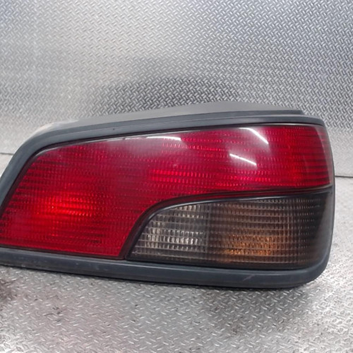 Feu arrière droit Peugeot 306 3-5 portes 1.9 d (1994-2001)
