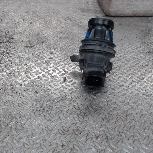 Pompe lave-glace avant Toyota RAV 4 III 2.2 d 4wd (2006-2012)