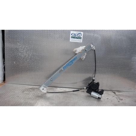 Mecanisme  moteur lève-glace avant droit Mazda 3 A trois volumes 1.6 di turbo (2004-2009)