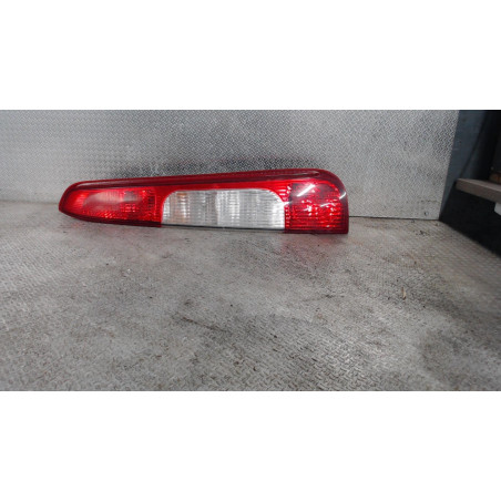 Feu arrière droit Ford FOCUS C-MAX 1.8 tdci (2005-2007) 5 portes