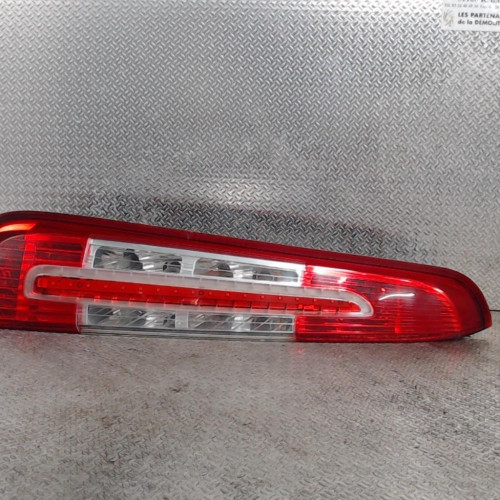 Feu arrière gauche Ford C-MAX 1.6 tdci (2007-2010) 5 portes