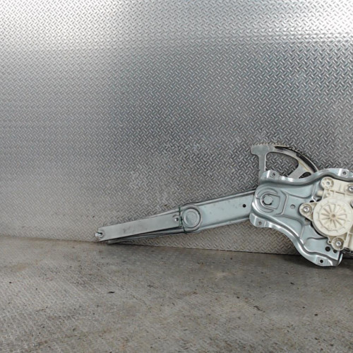 Mecanismemoteur leve-glace avg Toyota AVENSIS Break 2.0 d-4d (2006-2008)