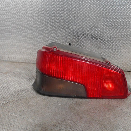 Feu arrière gauche Peugeot 106 I 1.1 (1991-1996)