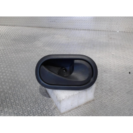 Poignee int porte avd Renault KANGOO Express 1.5 dci 85 (2008)