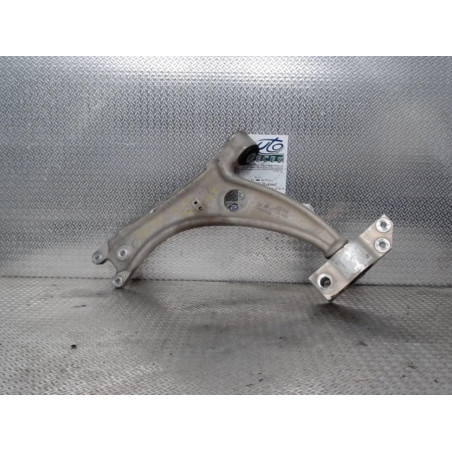 Triangle inf avd Vw PASSAT B6 2.0 tdi (2005-2009)