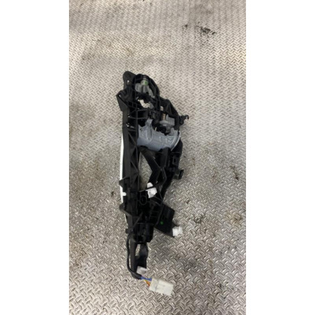 Poignee ext porte avd Opel ASTRA K 1.6 cdti (2015)