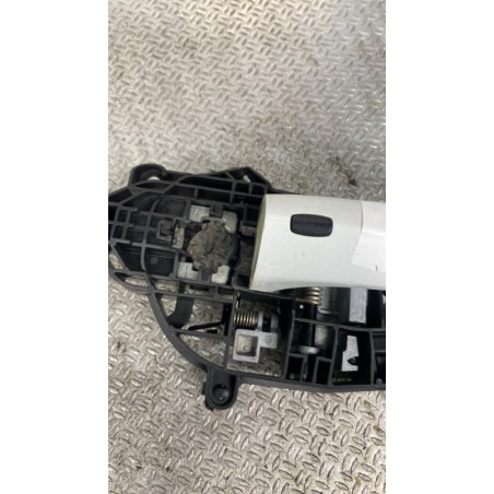 Poignee ext porte avd Opel ASTRA K 1.6 cdti (2015)