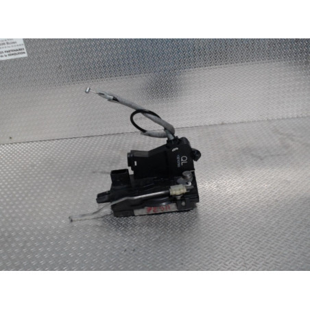 Serrure porte avd Opel VECTRA C GTS 1.9 cdti (2004-2009)