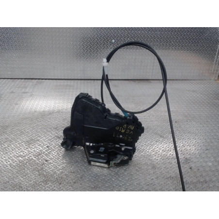 Serrure porte avd Toyota VERSO 2.0 d-4d (2009-2018)