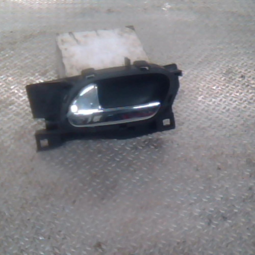 Poignee int porte avg Citroën C6 2.7 hdi (2005-2011)