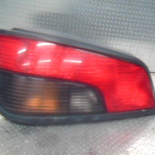 Feu arrière gauche Peugeot 306 3-5 portes 1.9 d (1994-2001)