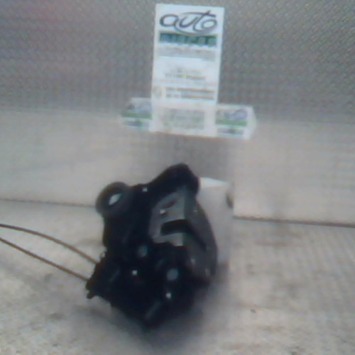 Serrure porte avd Toyota YARIS 1.4 d-4d (2005-2012)