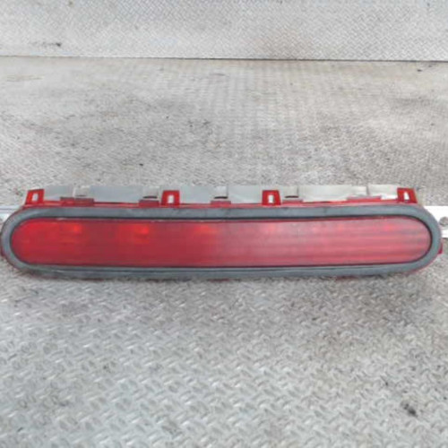 Feux stop supplementaire Toyota COROLLA Verso 2.2 d-4d (2005-2009) 5 portes