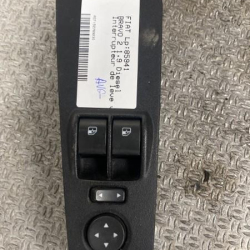Commande lève-glace porte avant gauche Fiat BRAVO II 1.9 d multijet (2006-2009)