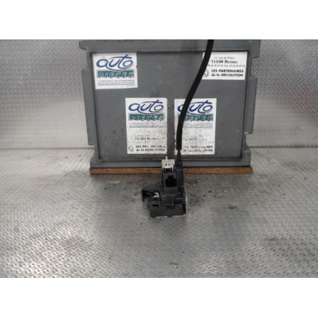 Serrure porte avd RENAULT CLIO 2  CLIO 2 PHASE 2
