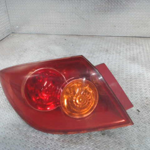 Feu arrière gauche Mazda 3 A trois volumes 1.6 di turbo (2004-2009)