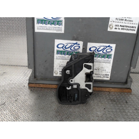 Serrure porte ard BMW SERIE 1 E87  SERIE 1 E87 PHASE 2