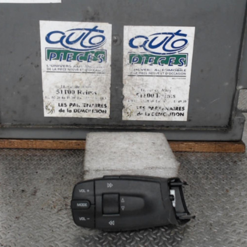 Commande autoradio Seat IBIZA IV 1.6 tdi (2009-2015)