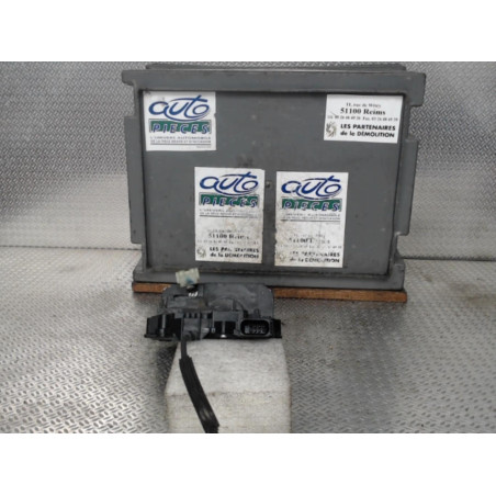 Serrure porte avd Opel MERIVA B Monospace 1.3 cdti (2010-2013)