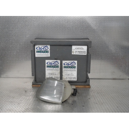 Clignotant gauche Peugeot 106 I 1.4 d (1992-1996)