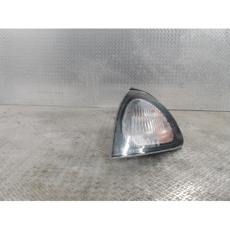 Clignotant gauche Toyota AVENSIS Liftback 2.0 td (1997-2003)