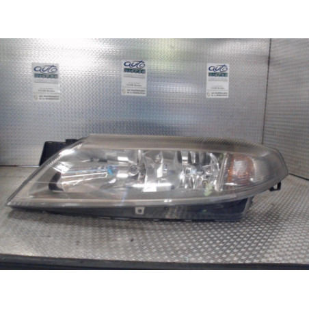 Phare gauche Renault LAGUNA II 2.2 dci (2001-2006)