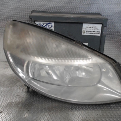 Phare droit Renault SCÉNIC II 1.9 dci (2003-2006)