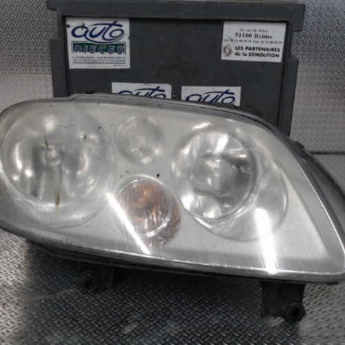Phare droit Vw TOURAN 1.6 fsi (2003-2007)