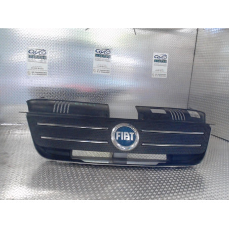 Calandre Fiat IDEA 1.3 d multijet (2004)
